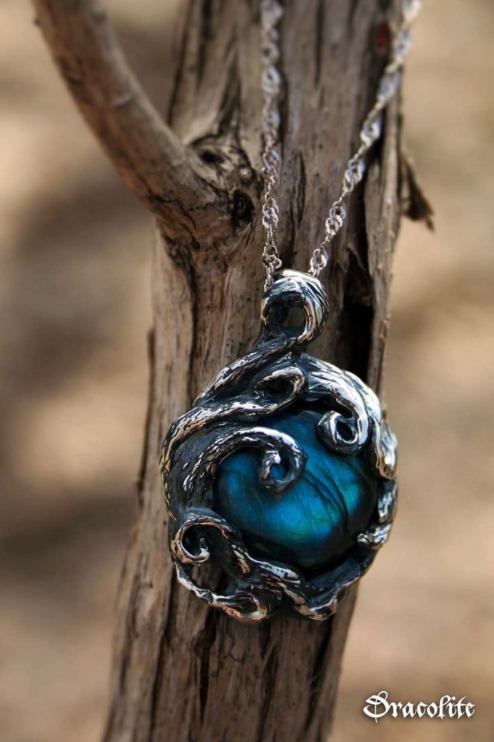 Pendentif Arbre Tortueux